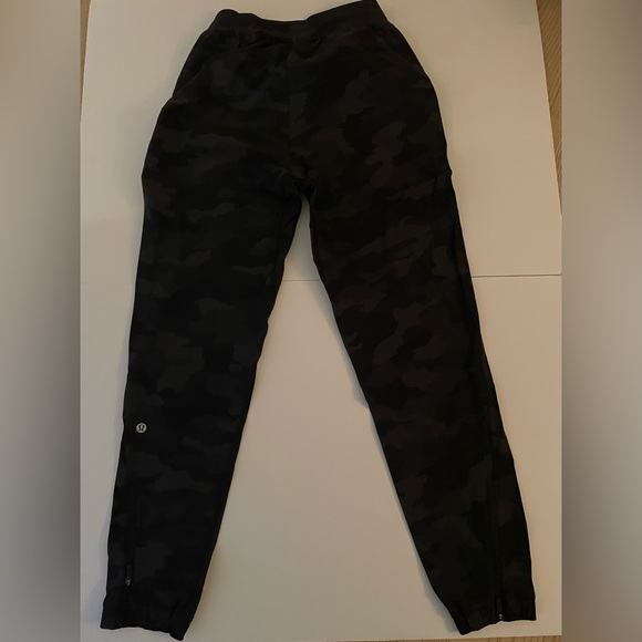 Camouflage jogger - Picture 2 of 2